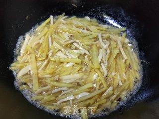 杏鲍菇炒土豆丝的做法步骤：9