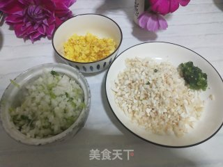 杏鲍菇鸡蛋馅素水饺的做法步骤：2