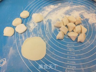 杏鲍菇鸡蛋馅素水饺的做法步骤：5