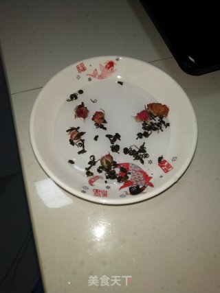 绿茶玫瑰花茶的做法步骤：2