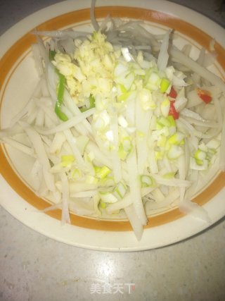 凉拌莲藕丝的做法步骤：7
