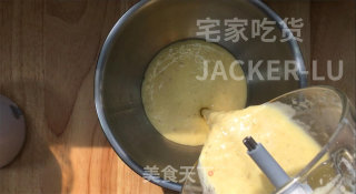 超简单香蕉松饼，软软糯糯，天然食材，健康美味，简单又快手。的做法步骤：3
