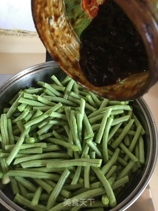 酱焖豆角的做法步骤：7