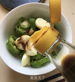 青辣椒凉拌大蒜的做法步骤：6