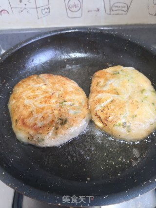 萝卜丝虾皮饼的做法步骤：13