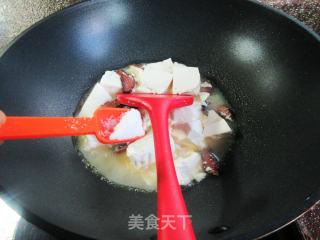 腊肉煮豆腐的做法步骤：5