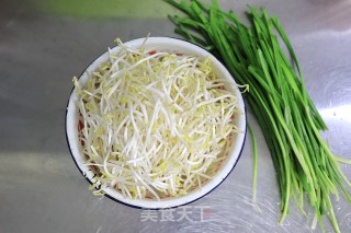 肉末豆芽韭菜的做法步骤：1