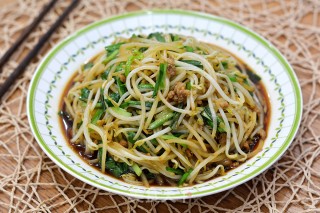 肉末豆芽韭菜的做法步骤：7