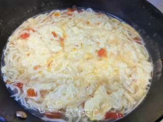 西红柿鸡蛋手擀面的做法步骤：13