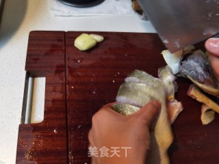 清蒸黄鱼的做法步骤：2