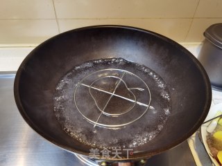 清蒸黄鱼的做法步骤：9