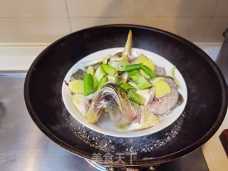 清蒸黄鱼的做法步骤：11