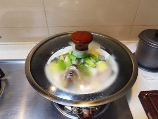 清蒸黄鱼的做法步骤：12