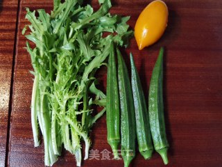 鸡胸蔬菜沙拉的做法步骤：1