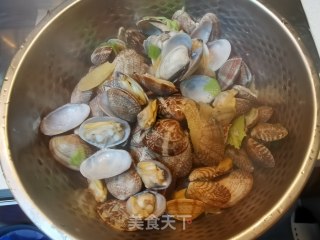 白灼花甲的做法步骤：10