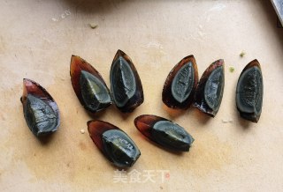 扇贝肉拌松花蛋的做法步骤：3