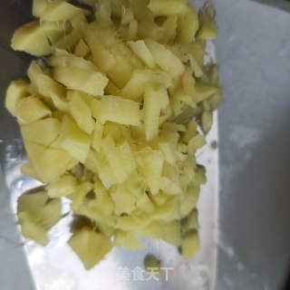 “莲藕”花生莲藕姜糖水的做法步骤：4
