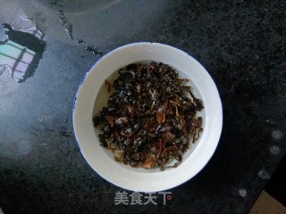 梅干菜炒豆角的做法步骤：3