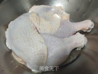 盐焗鸡腿的做法步骤：1