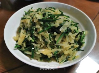土豆丝炒韭菜的做法步骤：10