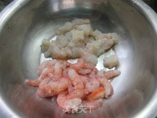 咸菜巴沙鱼柳虾仁煎饼的做法步骤：3