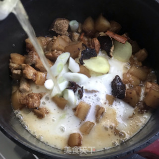 啤酒红烧肉的做法步骤：8