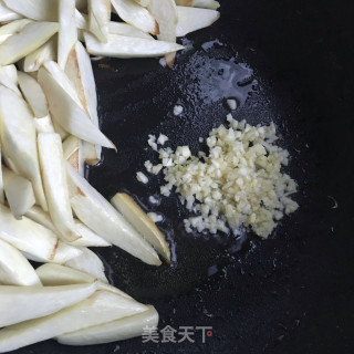 油焖茭白的做法步骤：7