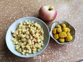 板栗苹果玉米汁的做法步骤：1