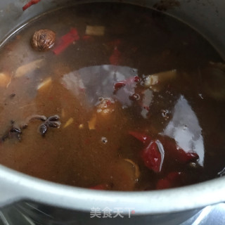 辣皮子红酒炖牛肉的做法步骤：8