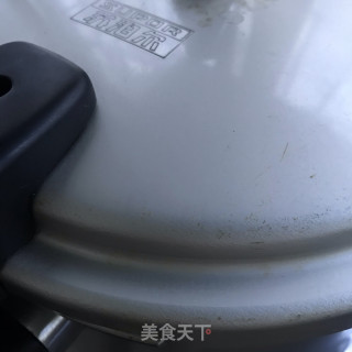 辣皮子红酒炖牛肉的做法步骤：9