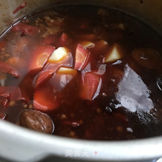 辣皮子红酒炖牛肉的做法步骤：10