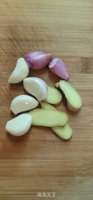酸甜排骨的做法步骤：2