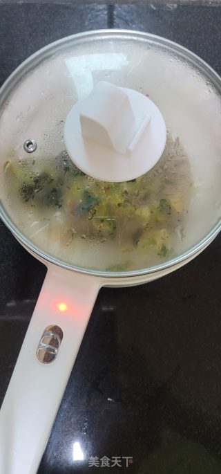 腊肠菜干荞麦面的做法步骤：3