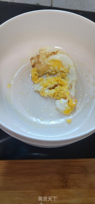 蟹味菇番茄鸡蛋汤的做法步骤：6