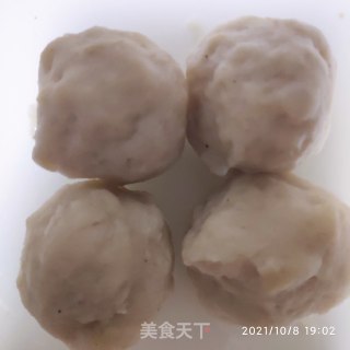 果蔬鱼丸的做法步骤：1
