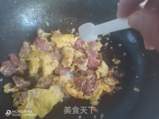 滑蛋牛肉的做法步骤：9