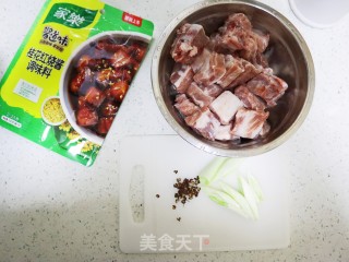 红烧桂花排骨的做法步骤：1