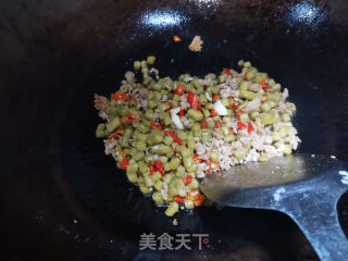 酸豆角炒肉末的做法步骤：8