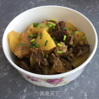 土豆烧牛腩的做法步骤：6