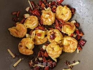孜然麻辣虾球的做法步骤：11
