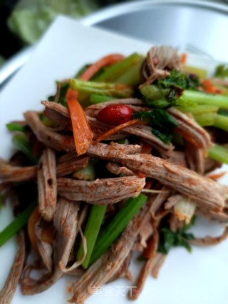 芹菜拌熟肉的做法步骤：13