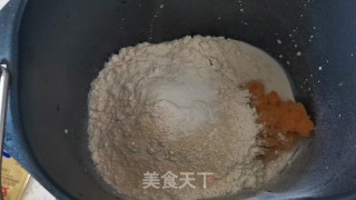 日式红薯面包卷的做法步骤：2