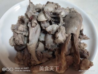 芋头莲藕炖鸭子的做法步骤：4