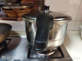 芋头莲藕炖鸭子的做法步骤：9