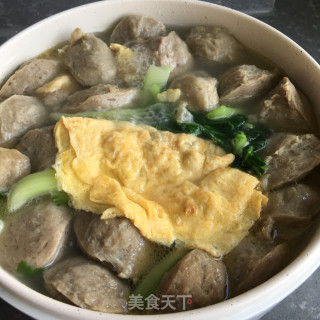 肉丸蛋饺汤的做法步骤：6