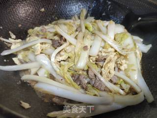 鸡蛋白菜梗炒肉片的做法步骤：7