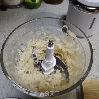 莲藕肉丸的做法步骤：2