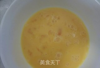 蛋炒饭的做法步骤：2