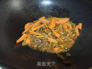 酸菜煮年糕的做法步骤：2
