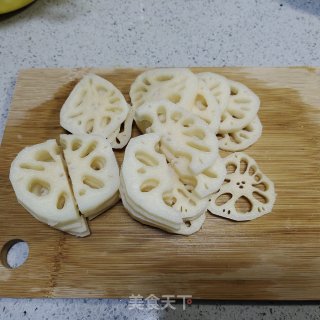 雪梨莲藕汤的做法步骤：2